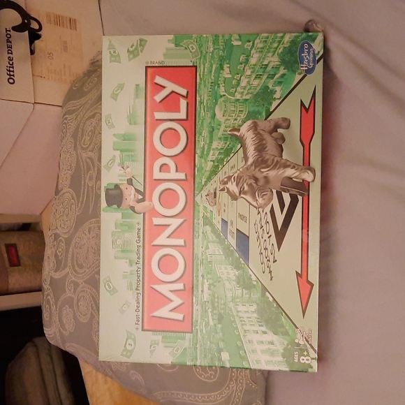 COPY - 2013 Monopoly with Cat and Speed die - Picture 1 of 5